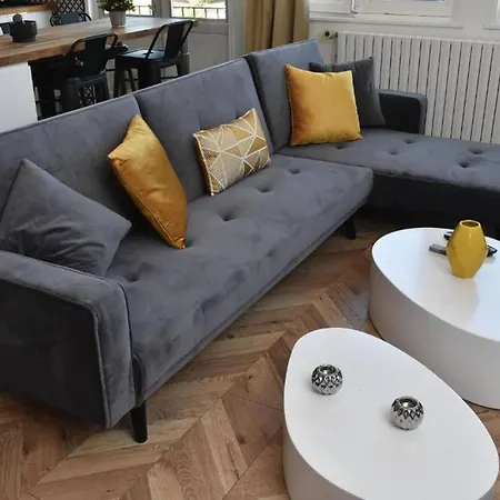 Constance Apartment *